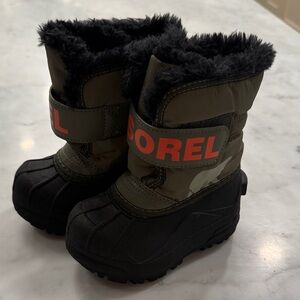 Sorel Black and Olive Kids' Snow Boots Toddler Size 6